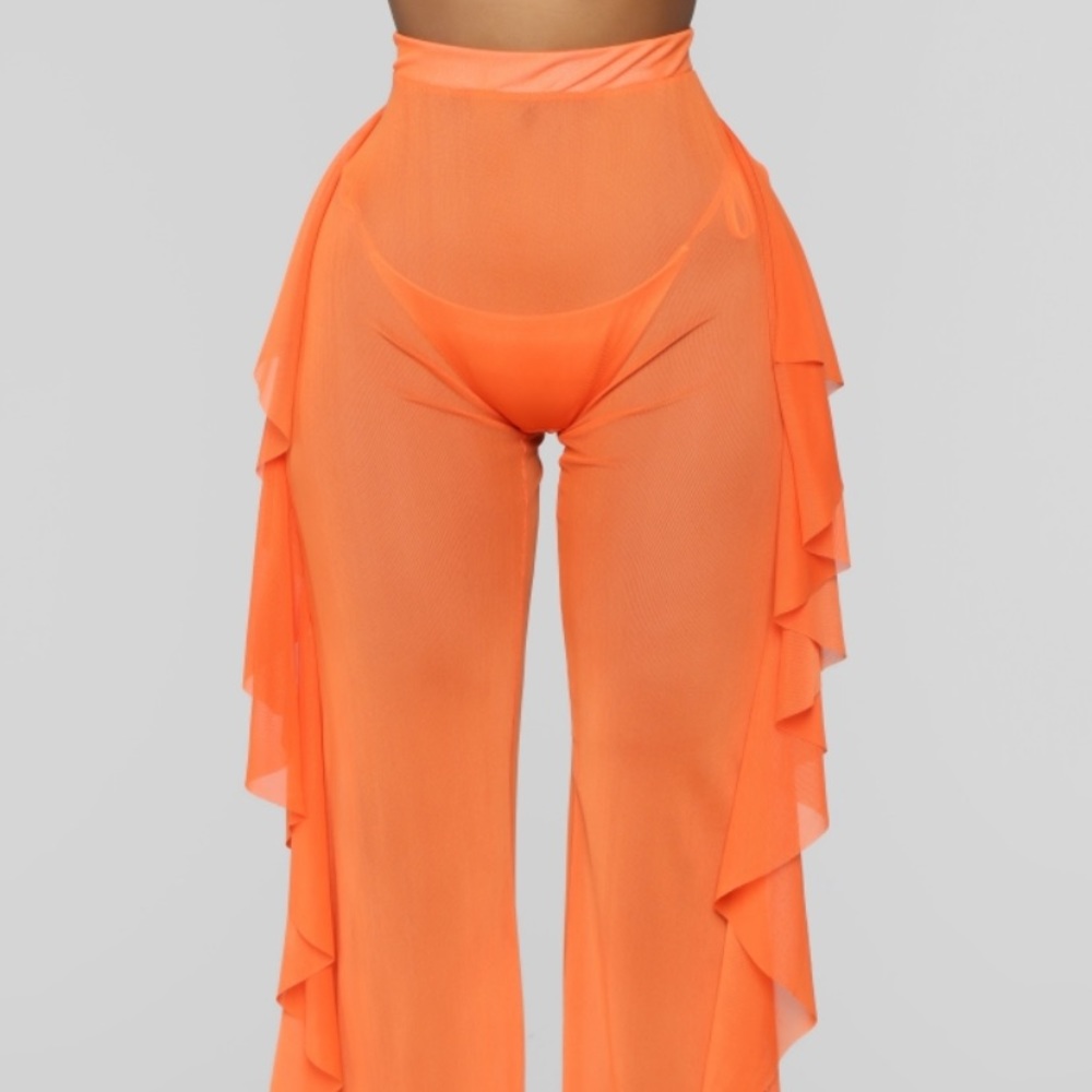 Bathing suit bottom coverup